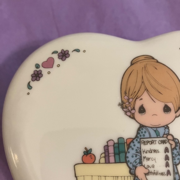 Adorable Precious Moments china trinket heart shaped box! - Picture 3 of 16